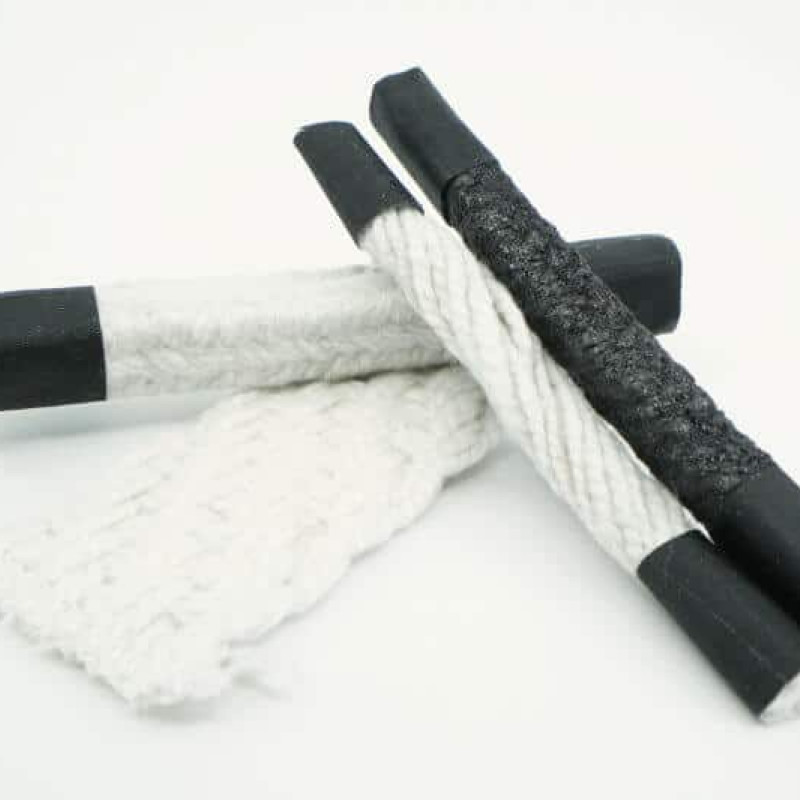 Knitted sealing cords