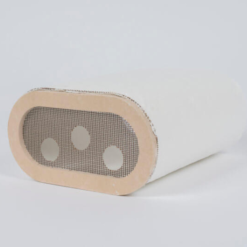 Oval insulating feeders